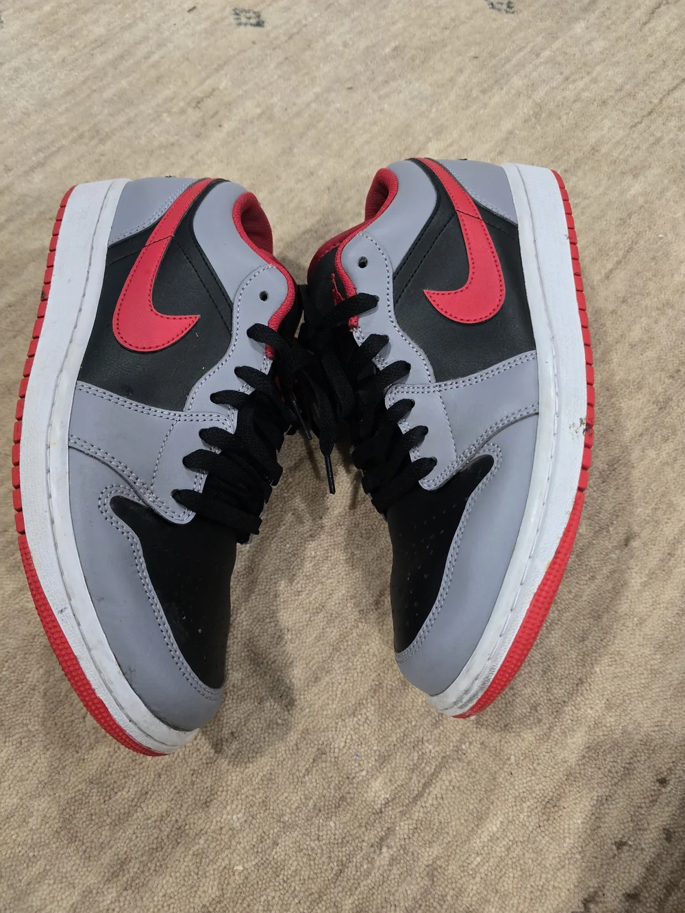 Nike Air Jordan 1 Low-Top Sneakers - Black/Gray/Red